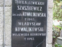 pole19_32
